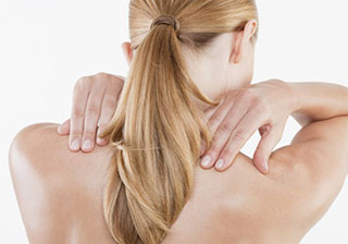 Schulterschmerzen lasse sich mit Akupunktur behandeln.